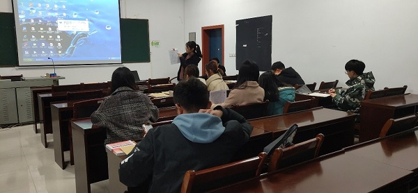 工作.jpg 工作.jpg